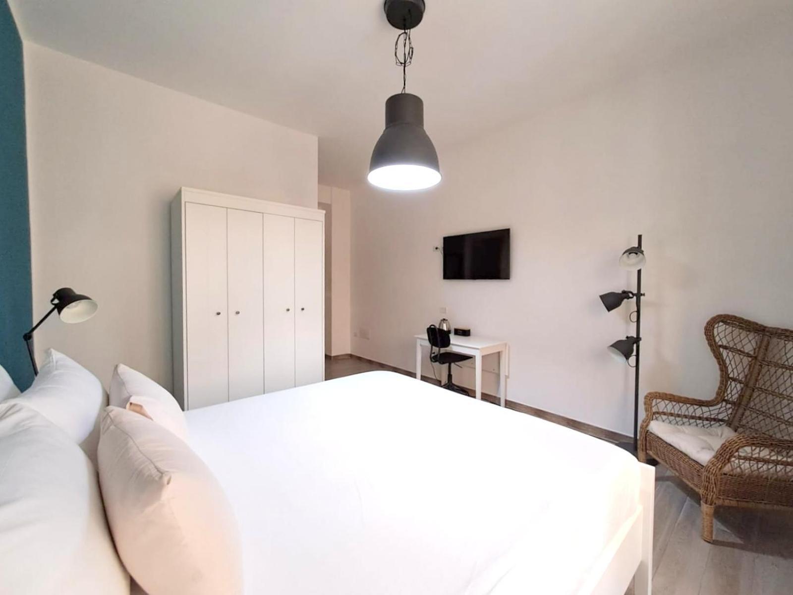 Ajana Rooms By Accomodo Cagliari Esterno foto